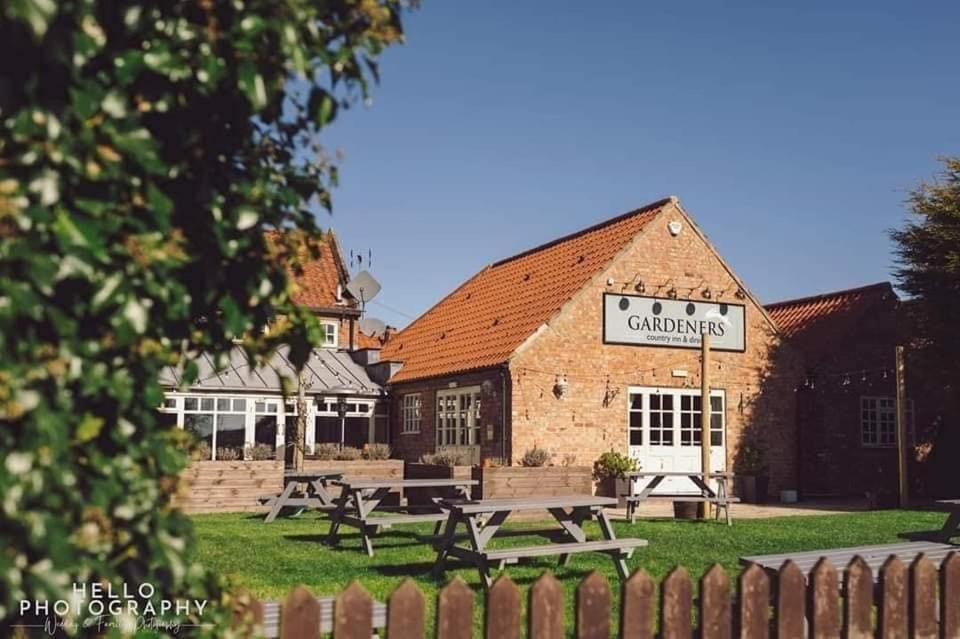 The Gardeners Country Inn Goxhill  Екстериор снимка